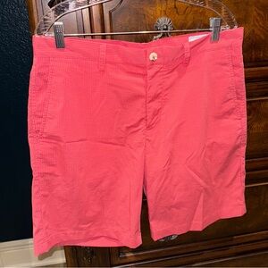 Southern Tide Men’s Waist 34 Red Seersucker Shorts.